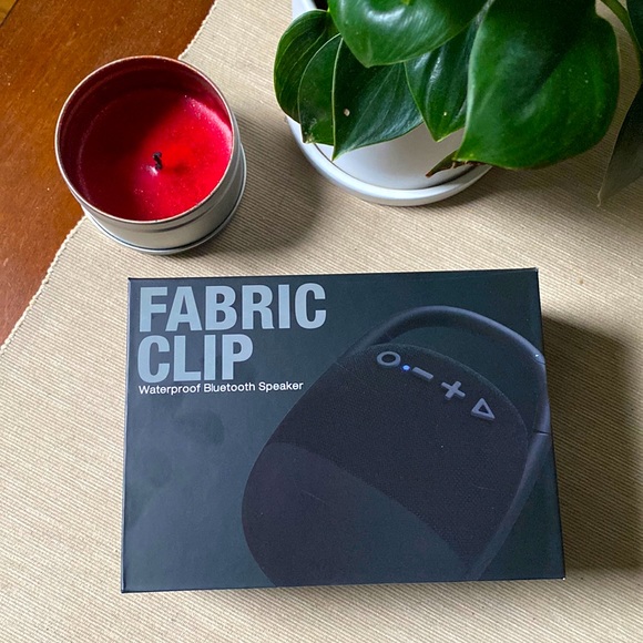 Fabric Clip Waterproof Bluetooth Speaker NEW